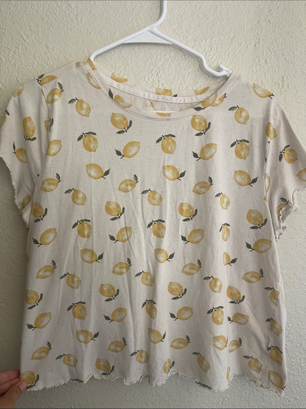 (🍋 5 for $15) Lemon print ruffle hem top, slightly cropped L
